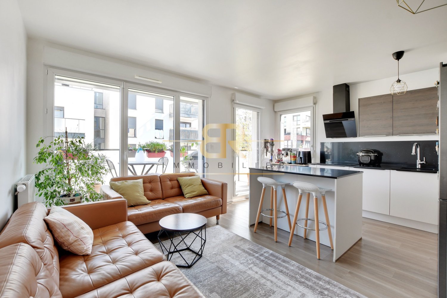 2 Schlafzimmer Wohnung in Noisy-le-Sec, France, Nr. 114851