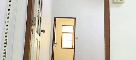 5 bedrooms Commercial property in Khlong Toei, Thailand No. 14580 9