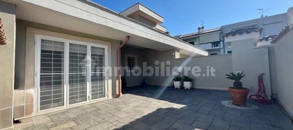 2 bedrooms House in Rome, Italy No. 275896 40