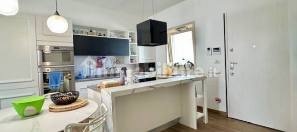 2 bedrooms House in Rome, Italy No. 275896 18