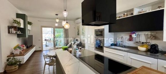 2 bedrooms House in Rome, Italy No. 275896 22