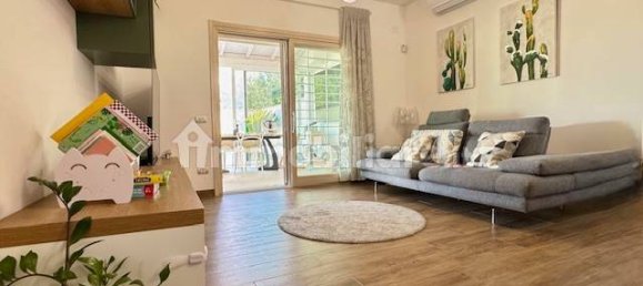 2 bedrooms House in Rome, Italy No. 275896 6