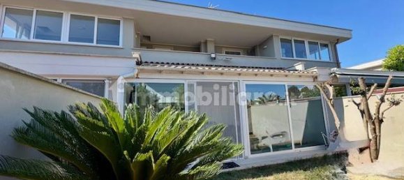 2 bedrooms House in Rome, Italy No. 275896 11