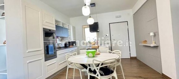 2 bedrooms House in Rome, Italy No. 275896 16