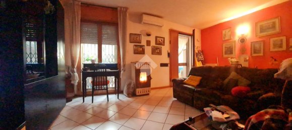 4 rooms House in Rimini, Italy No. 144106 3