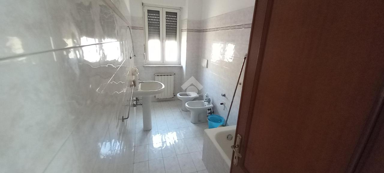 3-Zimmer Wohnung in Rome, Italy, Nr. 153566