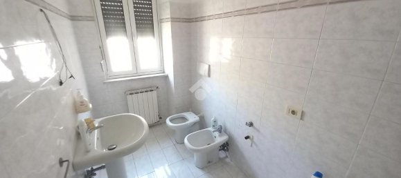 3-Zimmer Wohnung in Rome, Italy, Nr. 153566 9