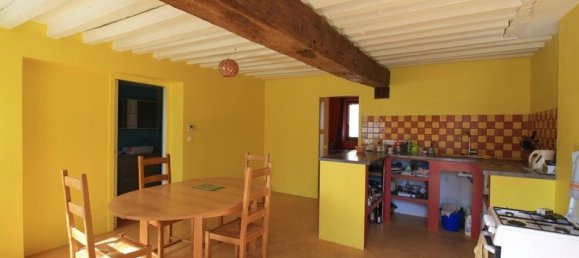 1 chambre Maison à Monétay-sur-Loire, France No. 276050 2
