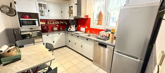 5 rooms House in Elancourt, France No. 282778 4