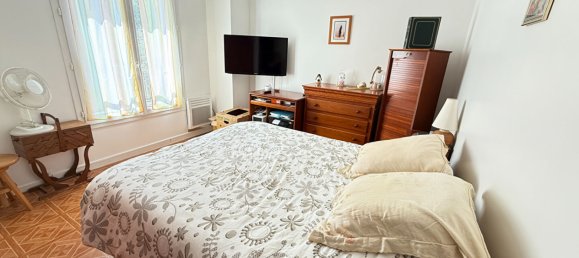 5 rooms House in Elancourt, France No. 282778 9