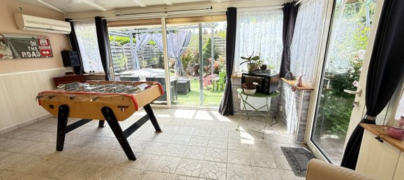 5 rooms House in Elancourt, France No. 282778 5