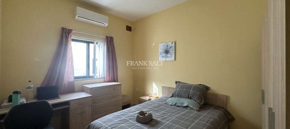 4 bedrooms Maisonette in Birzebbuga, Malta No. 8155 4