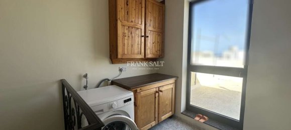 4 bedrooms Maisonette in Birzebbuga, Malta No. 8155 15