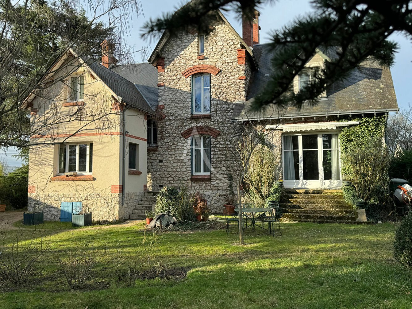 5 bedrooms House in Romorantin-Lanthenay, France No. 80135