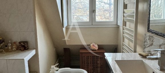 5 bedrooms House in Romorantin-Lanthenay, France No. 80135 15