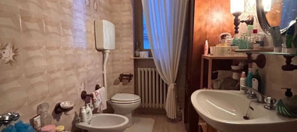 Вилла с 6 комнатами в Тортона, Италия № 50030 4