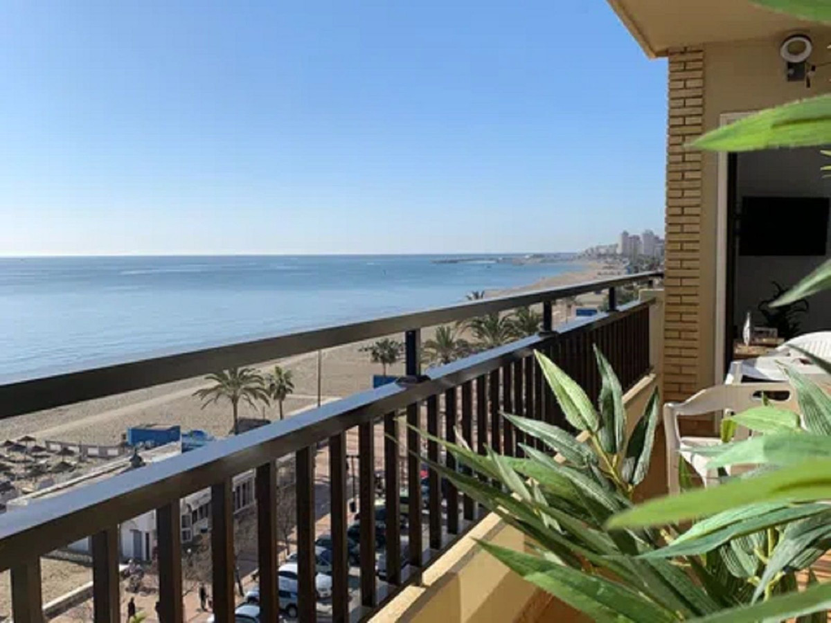 2 bedrooms Apartment in Fuengirola, Spain No. 184926