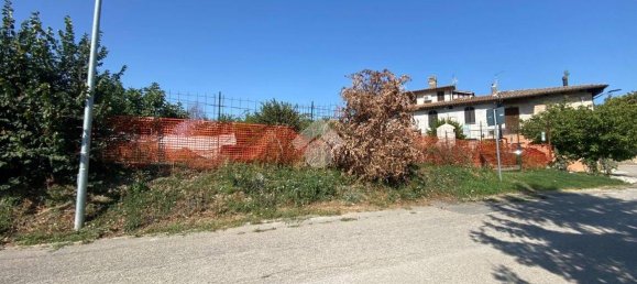 قطعة أرض في Bastia Umbra, Italy 665متر مربع رقم 163818 20