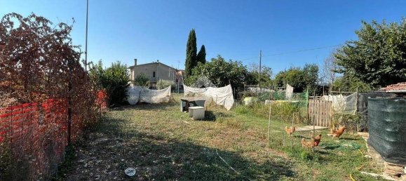 قطعة أرض في Bastia Umbra, Italy 665متر مربع رقم 163818 14