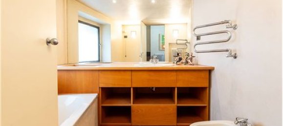 Квартира с 3 спальнями в Парма, Италия № 294241 10