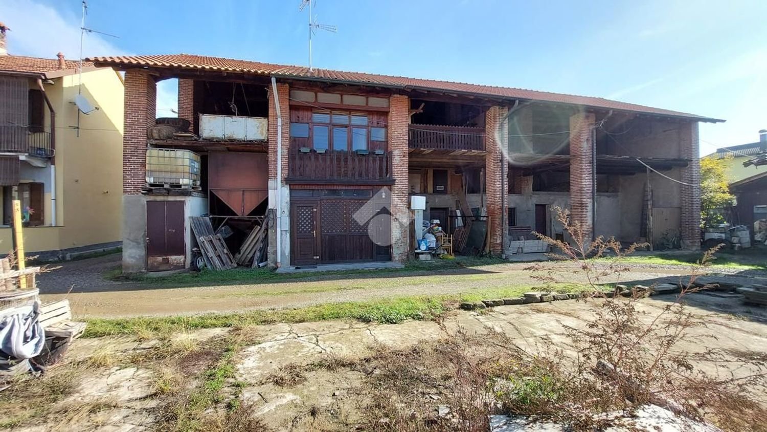 Studio in Robecco sul Naviglio, Italy No. 125816