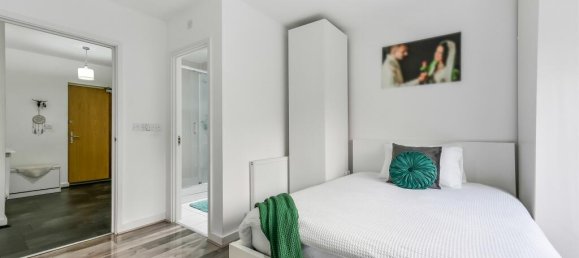 Квартира с 2 спальнями в Хаунслоу, Великобритания № 9815 2