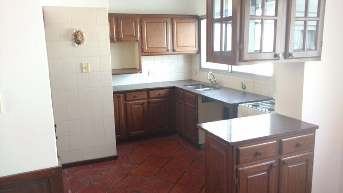 Apartamento de 3 dormitorios en Mar del Plata, Argentina No. 100126