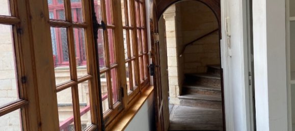 1 bedroom Apartment in La Rochelle, France No. 100929 8