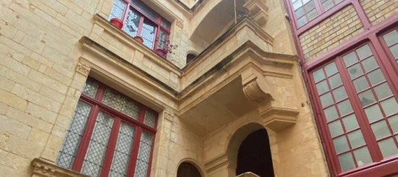 1 bedroom Apartment in La Rochelle, France No. 100929 6