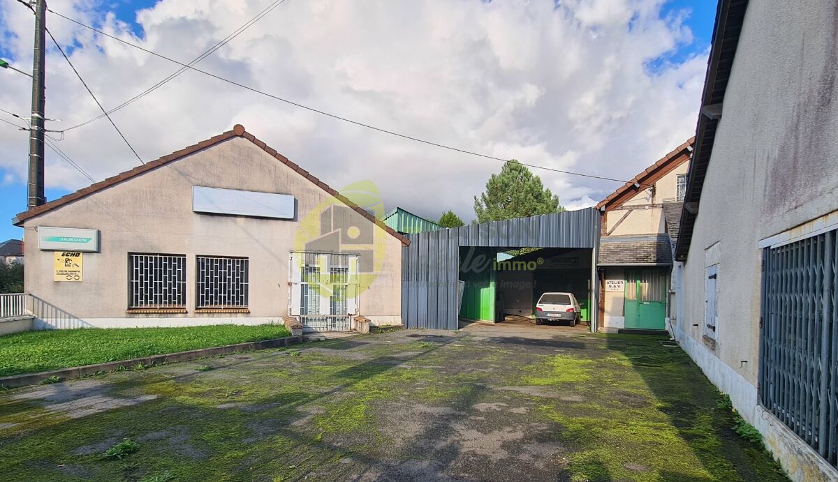 5غرفة مكتب في Henrichemont, France رقم 56532