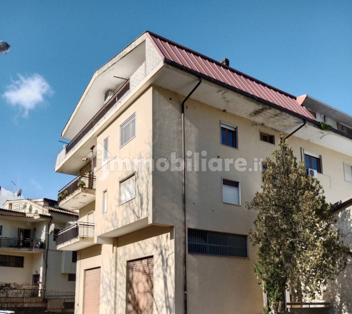3 bedrooms Apartment in Cosenza, Italy No. 230009
