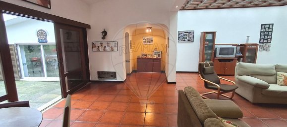 5 Schlafzimmer Haus in Rio de Mouro, Portugal, Nr. 53086 3