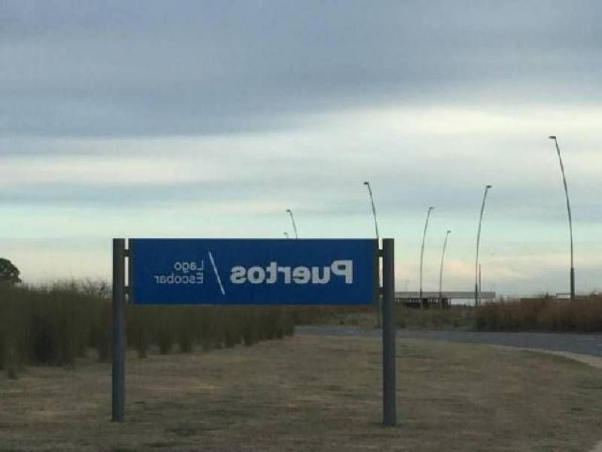 Земельный участок в Эскобар, Аргентина № 34551