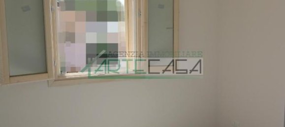 4 rooms Apartment in Pontedera, Italy No. 23729 11