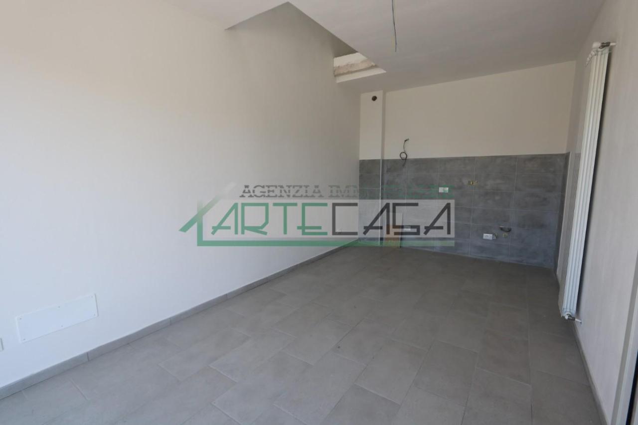 4 rooms Apartment in Pontedera, Italy No. 23729