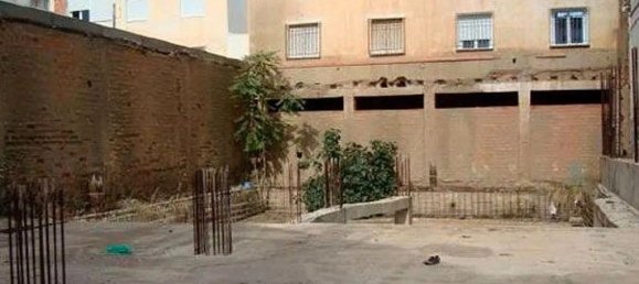  Building in Guadix, Spain No. 169990 2