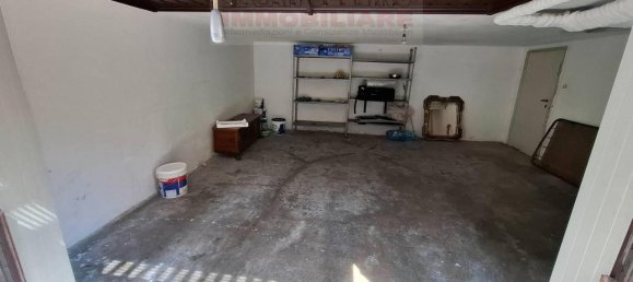 6 rooms Apartment in Padua, Italy No. 22464 14