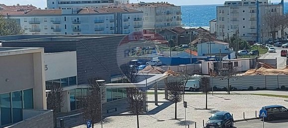 Apartamento de 3 dormitorios en Nazare, Portugal No. 61959 3