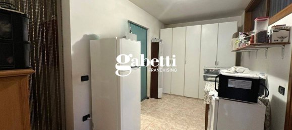 5 bedrooms House in Conselve, Italy No. 321696 16