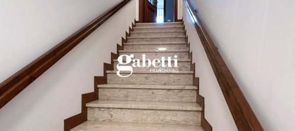 5 bedrooms House in Conselve, Italy No. 321696 8