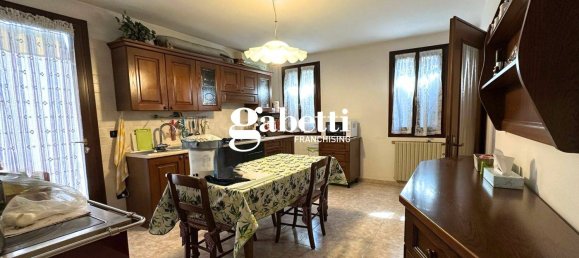 5 bedrooms House in Conselve, Italy No. 321696 5