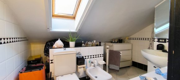 8 rooms House in Carrara, Italy No. 193331 19