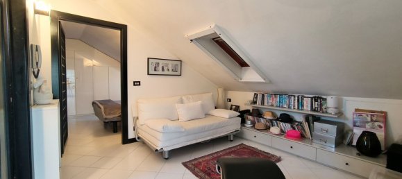 8 rooms House in Carrara, Italy No. 193331 31