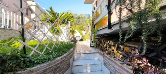 8 rooms House in Carrara, Italy No. 193331 21