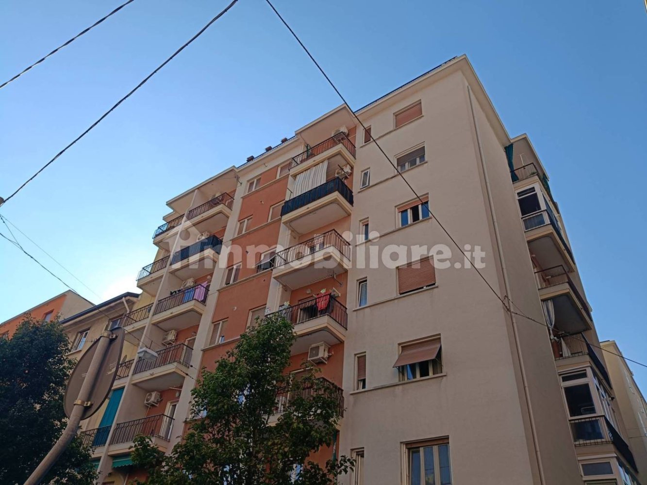 Apartamento de 2 dormitorios en Trieste, Italy No. 317818