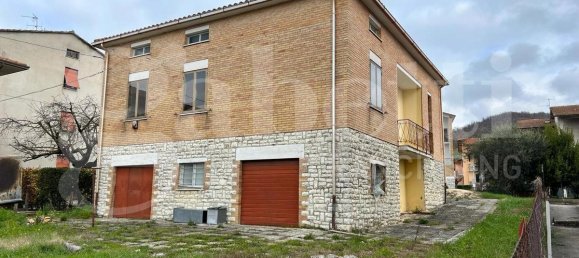 5 rooms House in Gubbio, Italy No. 75323 3
