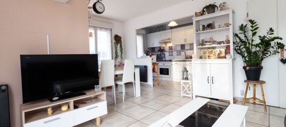 2 Schlafzimmer Wohnung in Jouy-le-Moutier, France, Nr. 167606 3