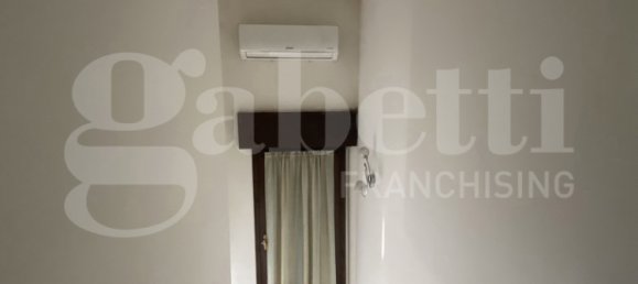 2 bedrooms House in Fratta Polesine, Italy No. 322596 9