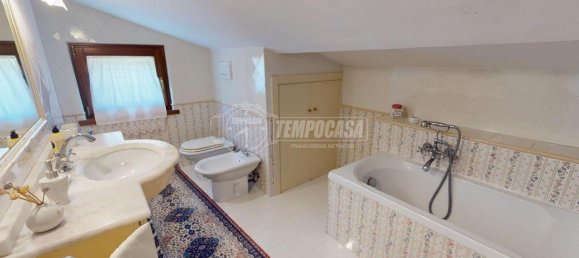 5-salle Maison à Morrovalle, Italy No. 1764 47