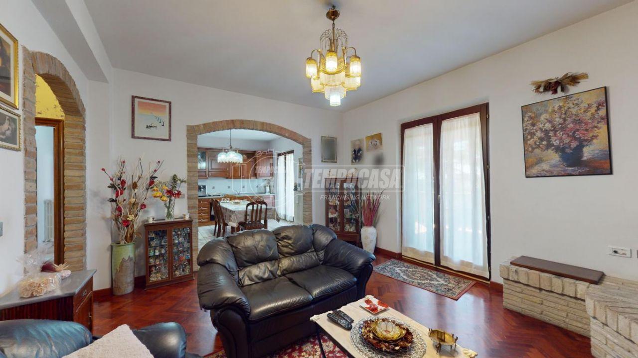 5-salle Maison à Morrovalle, Italy No. 1764